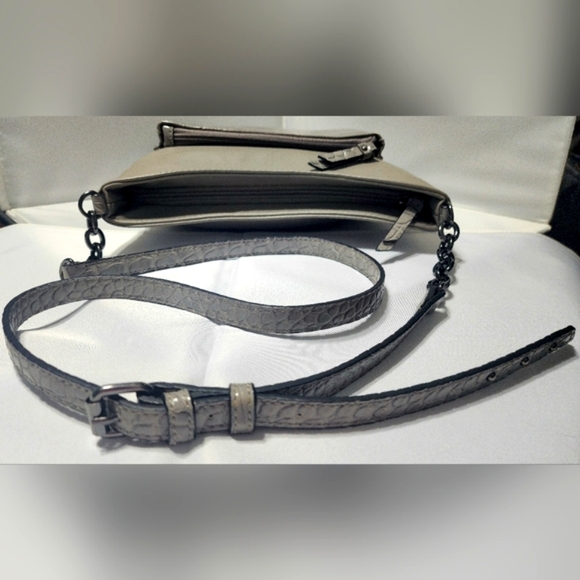 Elegant Simply Vera Gray Shoulder Bag with Croc-Embossed Design - Picture 3 of 12